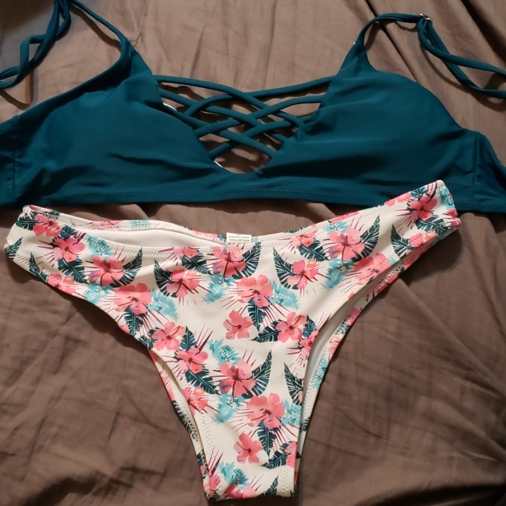 Bathing suit